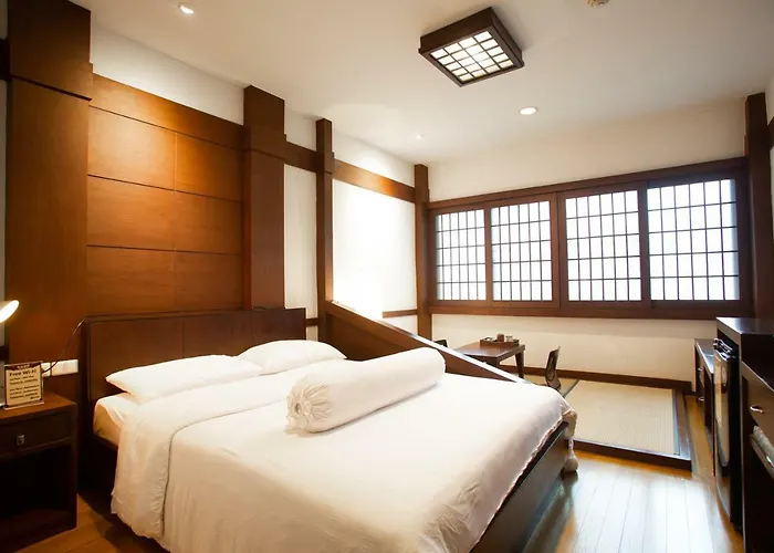 Baan Kashiwaya Ryokan 3*